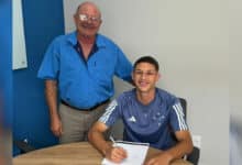 Gustavo Carvalho assina primeiro contrato profissional com o Cruzeiro