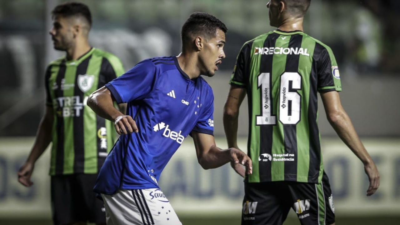 Lucas Oliveira marcou o único gol do Cruzeiro