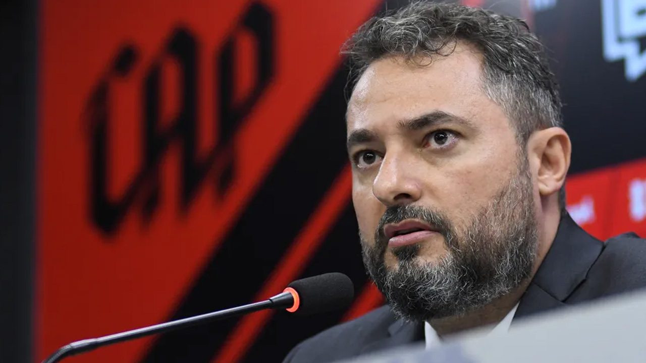 "Mineirão me parece que está um descaso", diretor do Athletico faz críticas ao estádio