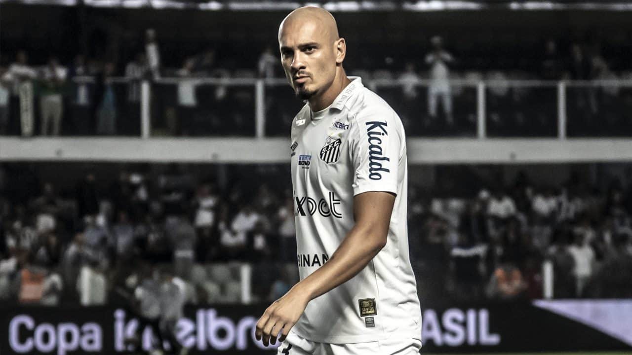 Diante do Santos, Cruzeiro deve reencontrar zagueiro Maicon