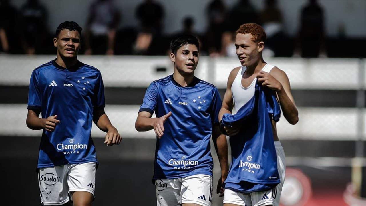 Cruzeiro enfrenta o Futgol nesta quarta pelo Mineiro Sub-17 com transmissão no Youtube
