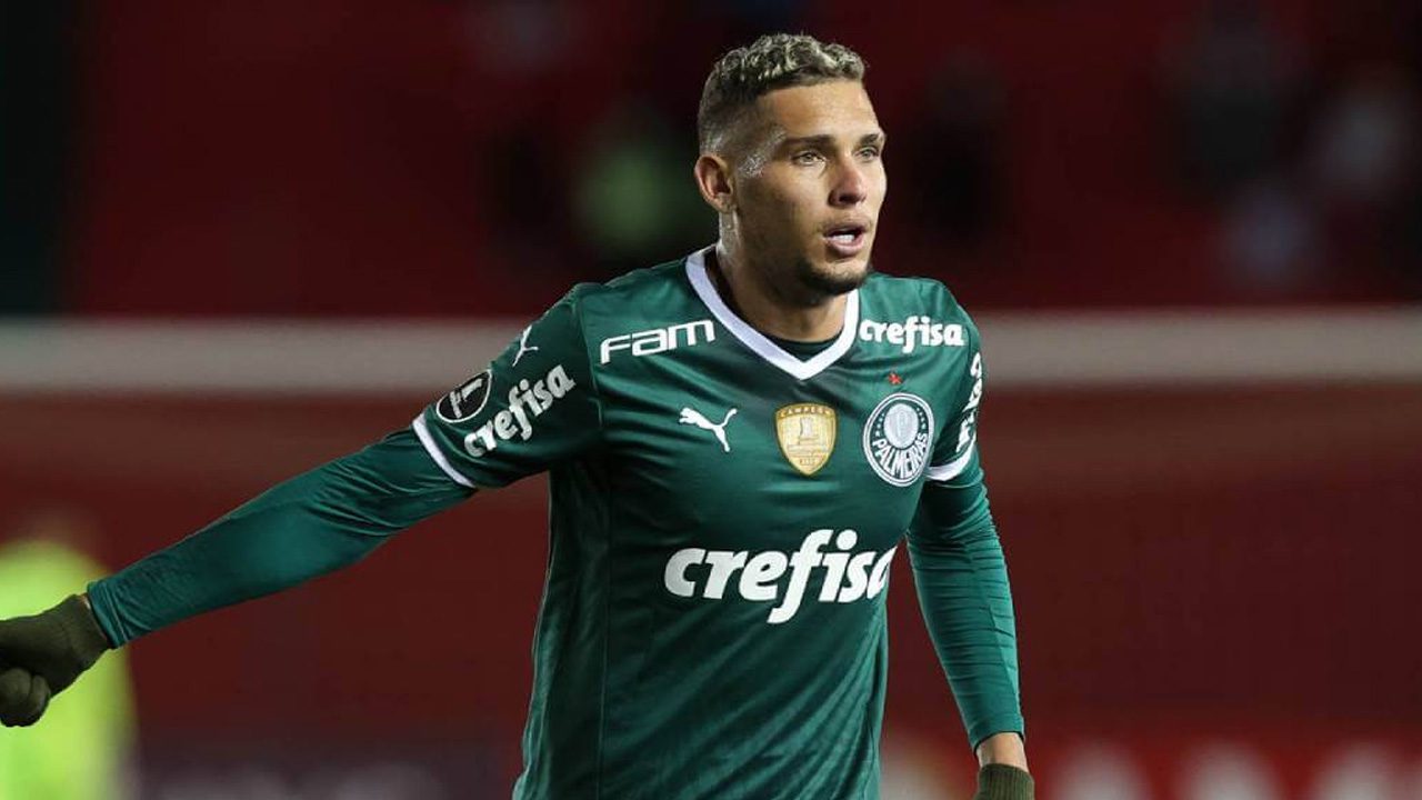 Sondado pelo Cruzeiro, Rafael Navarro recebe proposta do exterior e deve deixar o Palmeiras