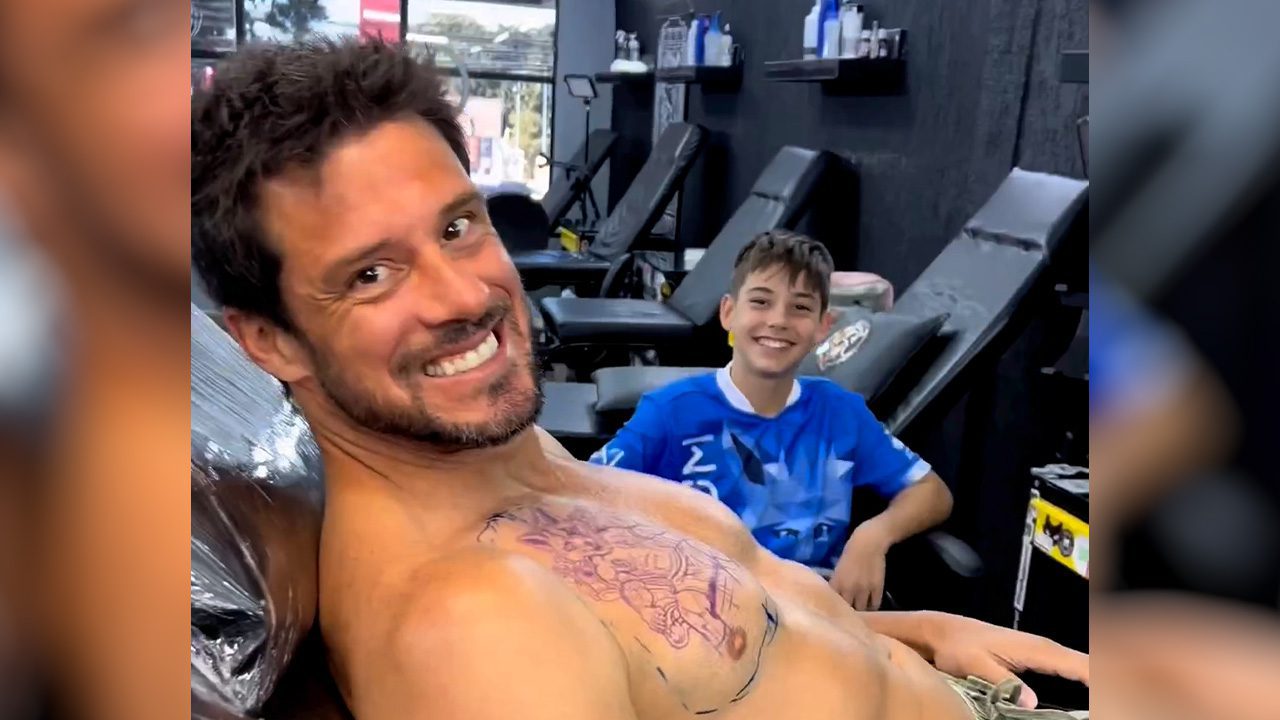 Ex-Cruzeiro, Fabrício faz tatuagem em homenagem ao clube; veja