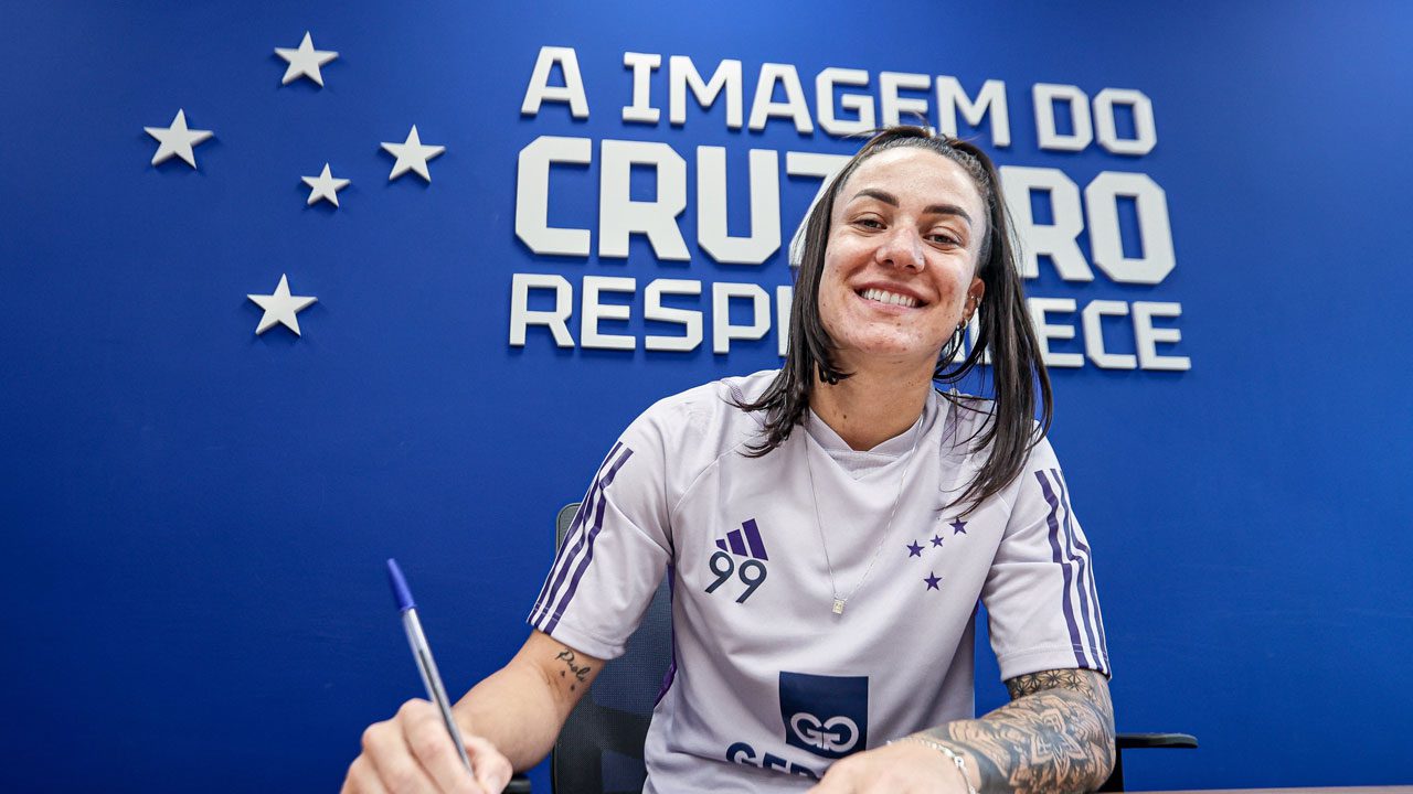 Futebol Feminino: Cruzeiro anuncia contratação de volante que estava no Athletico