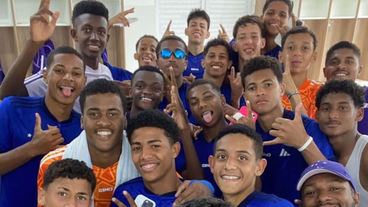 Cruzeiro vence o Corinthians e avança para as semifinais da Copa da Amizade Sub-15