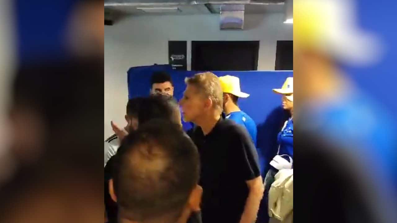 Torcedores cobram Paulo Autuori no Mineirão após empate do Cruzeiro com Bragantino