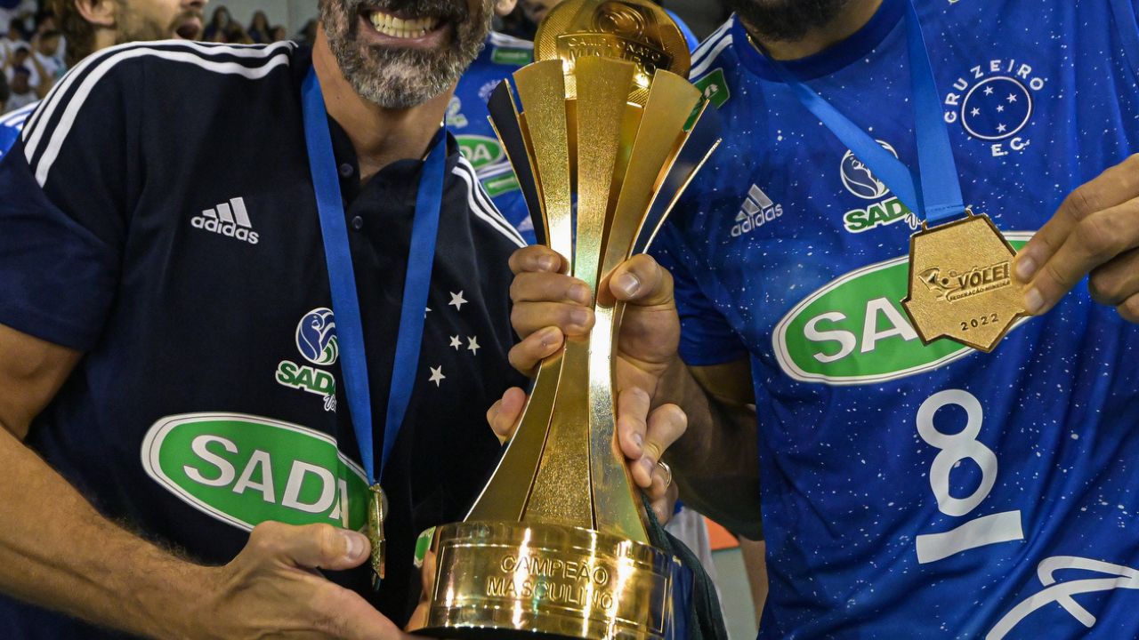 Taça do Mineiro conquistado pelo Sada Cruzeiro em 2022