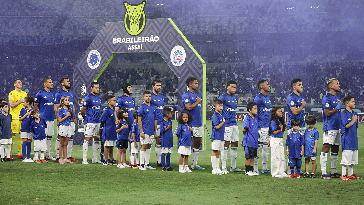 Sem jogar na rodada, Cruzeiro vê probabilidade de rebaixamento diminuir; veja números