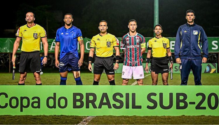 Cruzeiro enfrenta o Fluminense nesta segunda em jogo decisivo da Copa do Brasil Sub-20