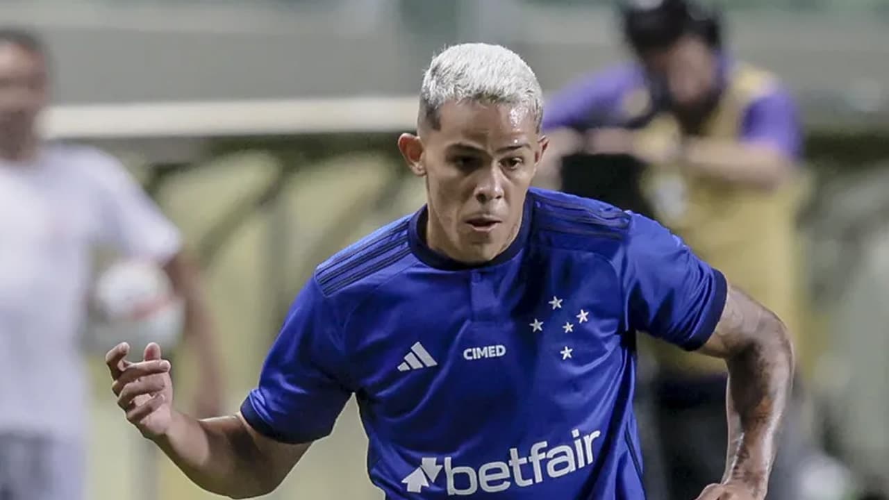 Ex-Cruzeiro, volante é anunciado pelo Athletic após passagem por Portugal