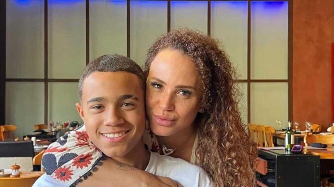 Sobrinho de Ronaldo e sua mãe