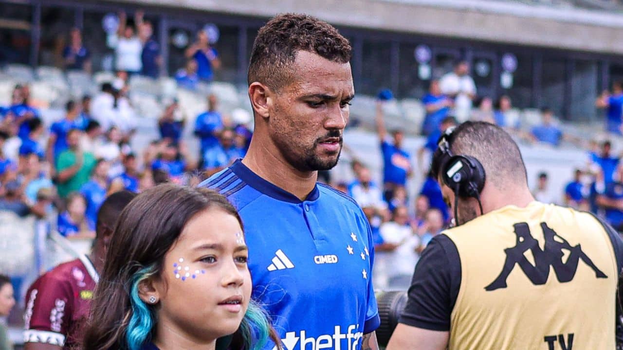 Zé Ivaldo desfalca Cruzeiro contra América