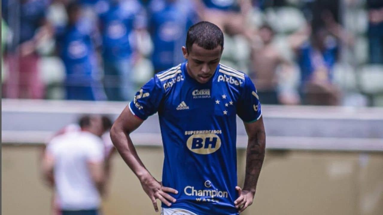 Jogador teve passagem na base e no time principal do Cruzeiro