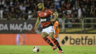 Flamengo acerta venda de Fabrício Bruno e Cruzeiro terá direito a valor; entenda