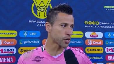 Goleiro Fábio revela que recebeu ligação de Pedro Lourenço, dono do Cruzeiro