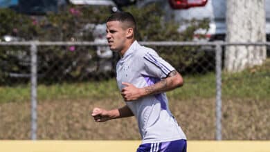 Arielson retorna ao Cruzeiro após empréstimo a clube ucraniano