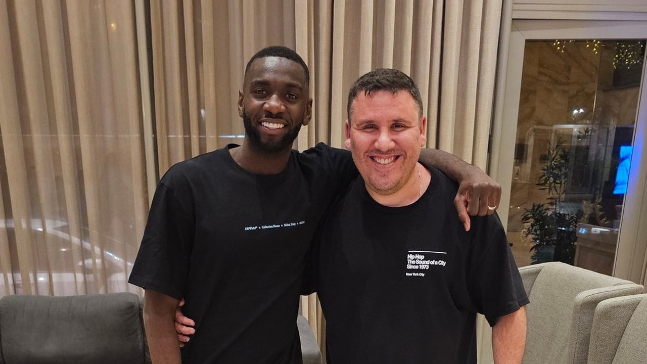 Reforço do Cruzeiro, Bolasie chega no Rio de Janeiro para Jogo das Estrelas de Zico