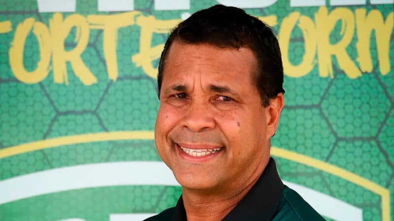 Campeão da Copa do Brasil pelo Cruzeiro é anunciado como técnico de time do Espírito Santo