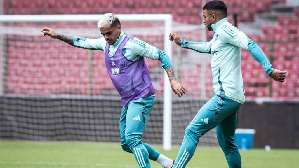 Desfalcado, Cruzeiro pode ter novidades contra o Mushuc Runa; veja provável escalação