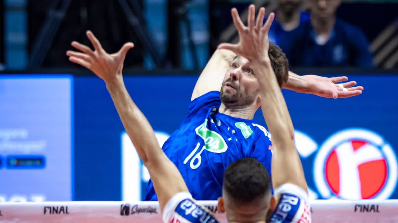 Lucão, do Sada Cruzeiro, é eleito MVP da Superliga Masculina 2024/25