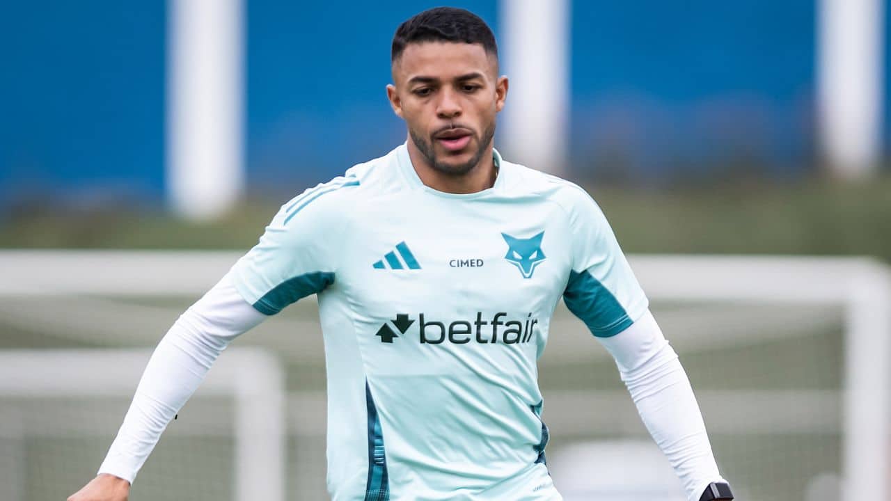 Wanderson segue fora de combate e desfalca Cruzeiro contra o Fortaleza