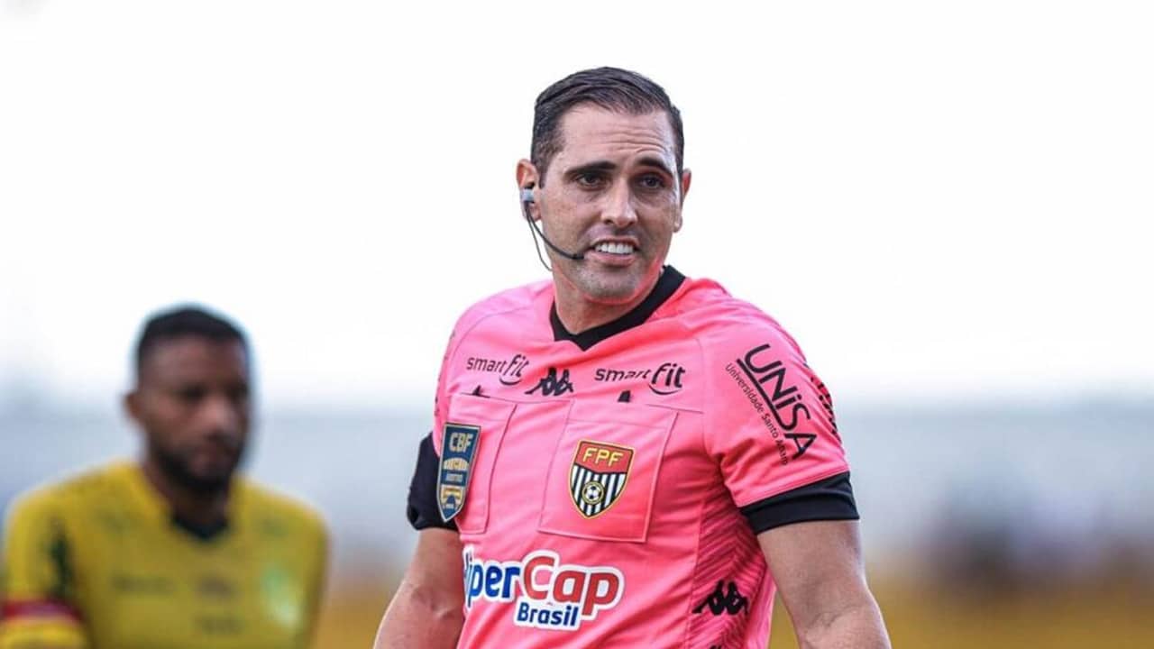 Confira a equipe de arbitragem de Fortaleza x Cruzeiro neste domingo