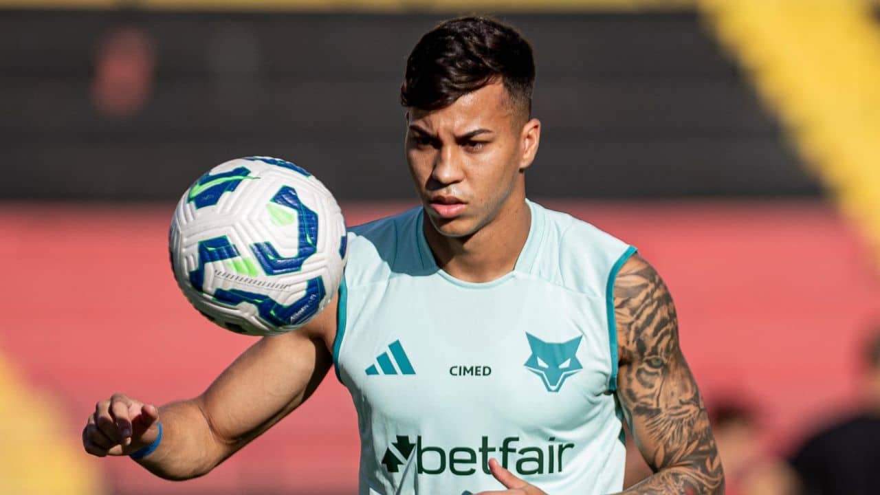 Kaio Jorge destaca bom momento vivido no Cruzeiro: 