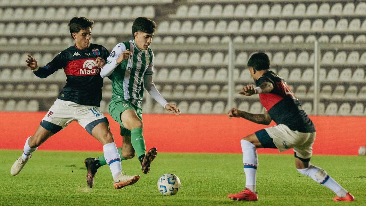 Adversário do Cruzeiro, Banfield é eliminado na Copa Argentina