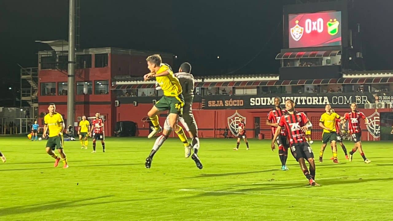 Veja o retrospecto do Defensa y Justicia contra brasileiros; equipe enfrenta Cruzeiro na Vitória Cup