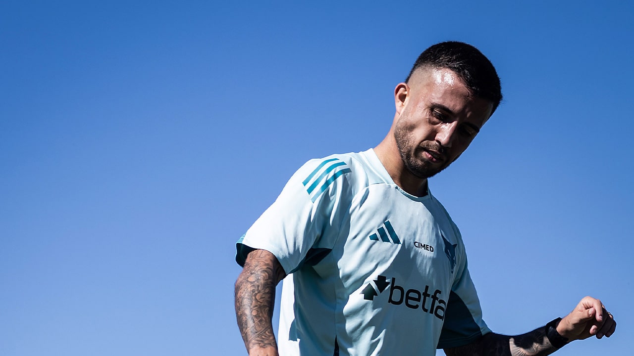 Matheus Henrique finaliza recuperação e voltará a ser opção para o Cruzeiro em breve