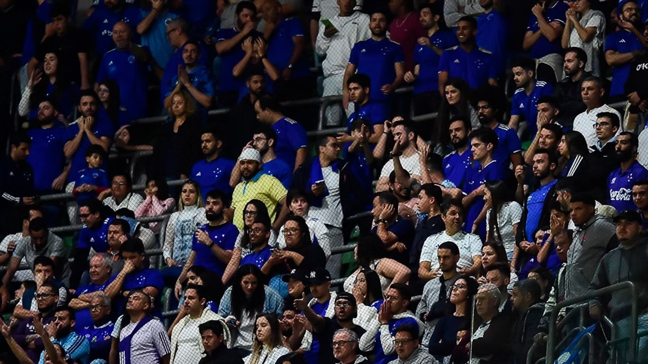 Vitória inicia vendas de ingressos para jogo contra o Cruzeiro pelo Brasileirão