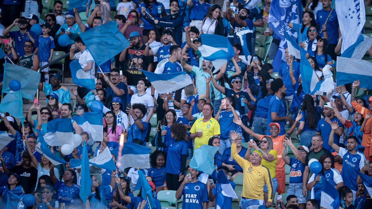 Contra Bragantino, Cruzeiro obtém o segundo maior público da sua história; confira