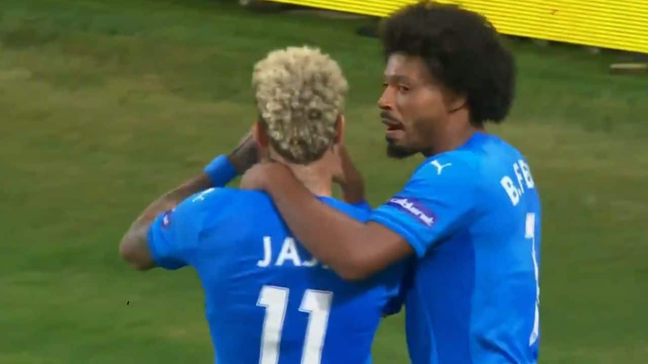 Ex-Cruzeiro faz golaço e classifica seu time a Champions League