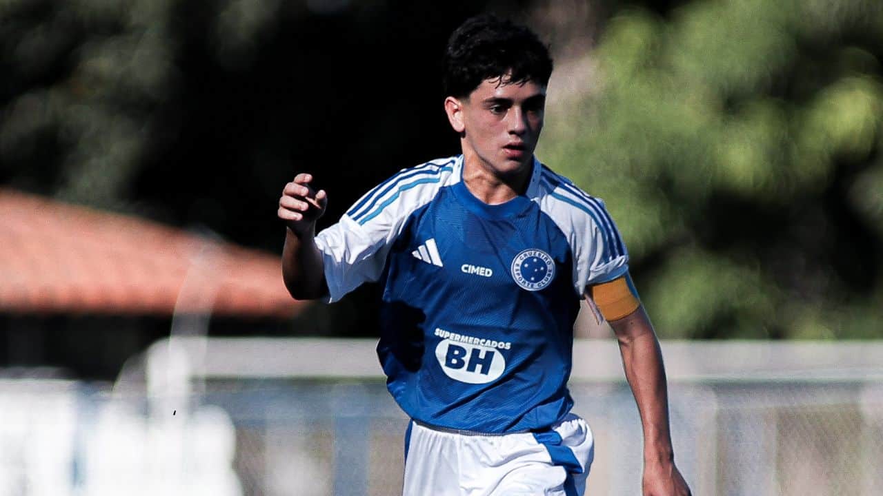 Com golaço de Henrique Lemos, Cruzeiro vence Bonfim pelo Campeonato Mineiro Sub-15