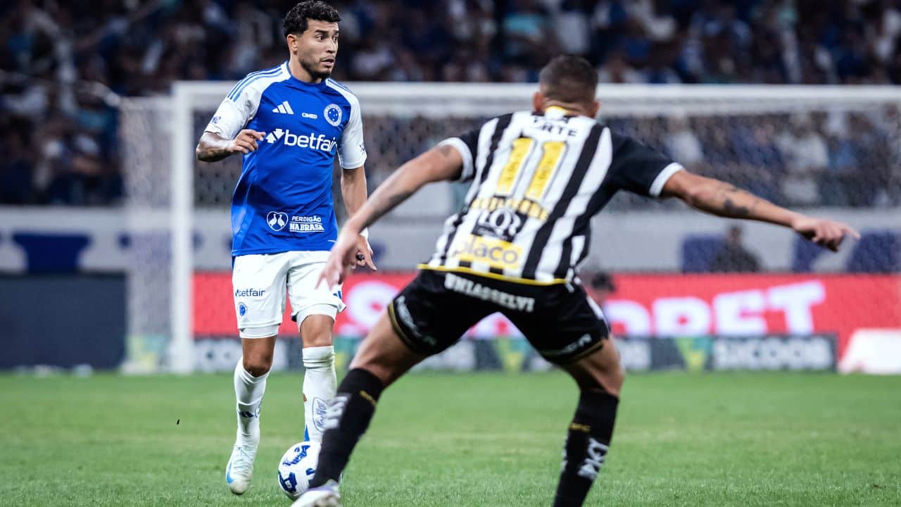 Veja os principais lances de Cruzeiro 1x2 Santos neste domingo