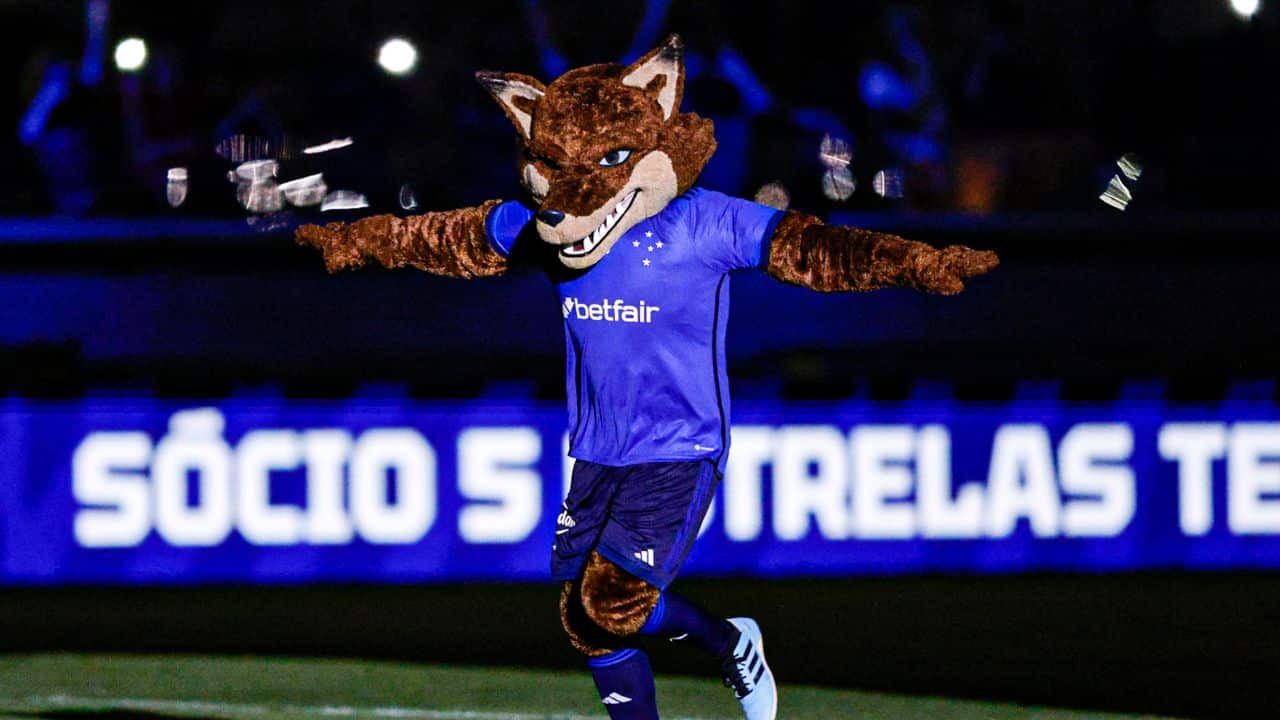 Ex-CEO do Cruzeiro relembra polêmica do mascote Raposão