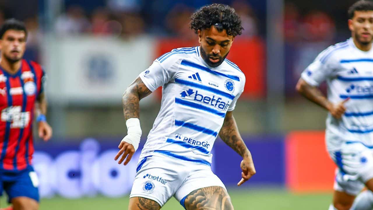 Gabigol faz golaço e é eleito melhor em campo contra o Bahia; veja notas da torcida