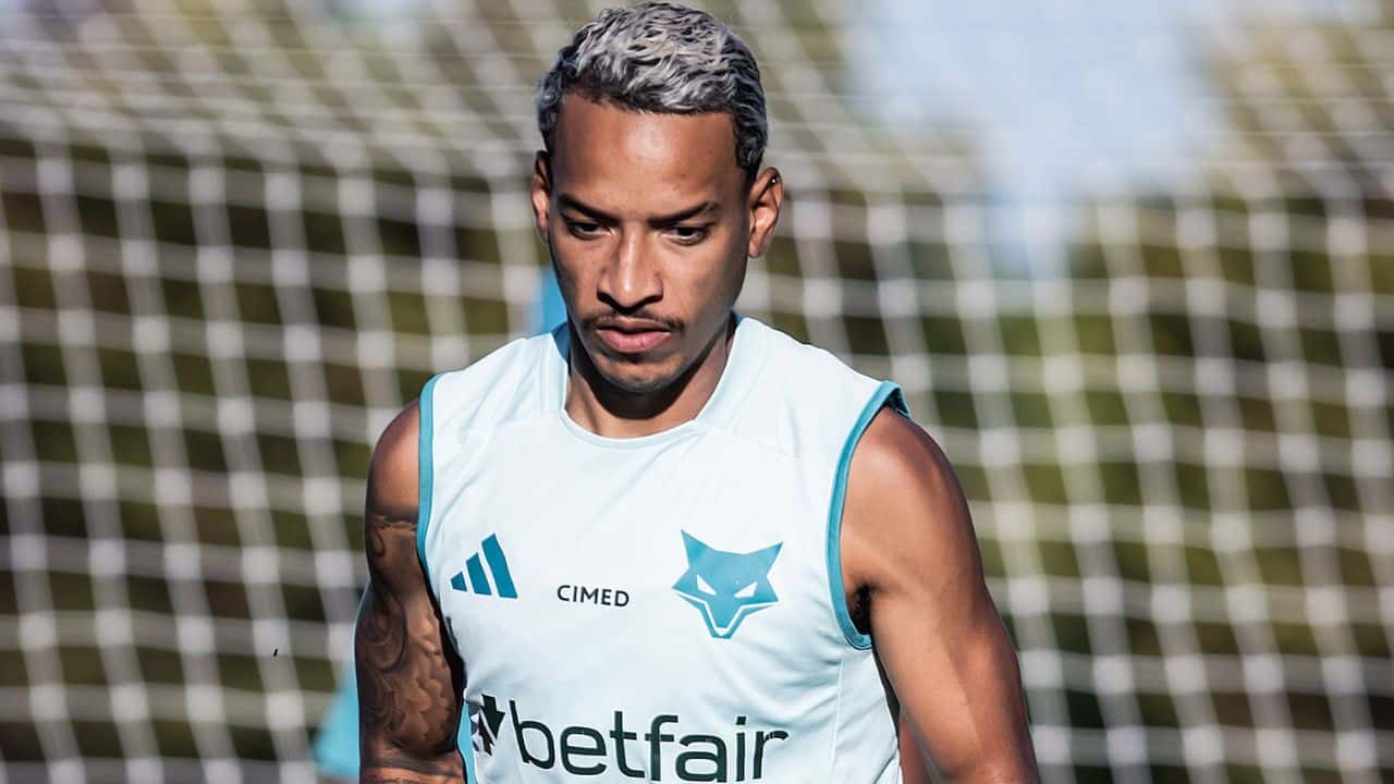 Cruzeiro inicia última etapa de preparação para o clássico com Matheus Pereira e Wanderson em campo; confira