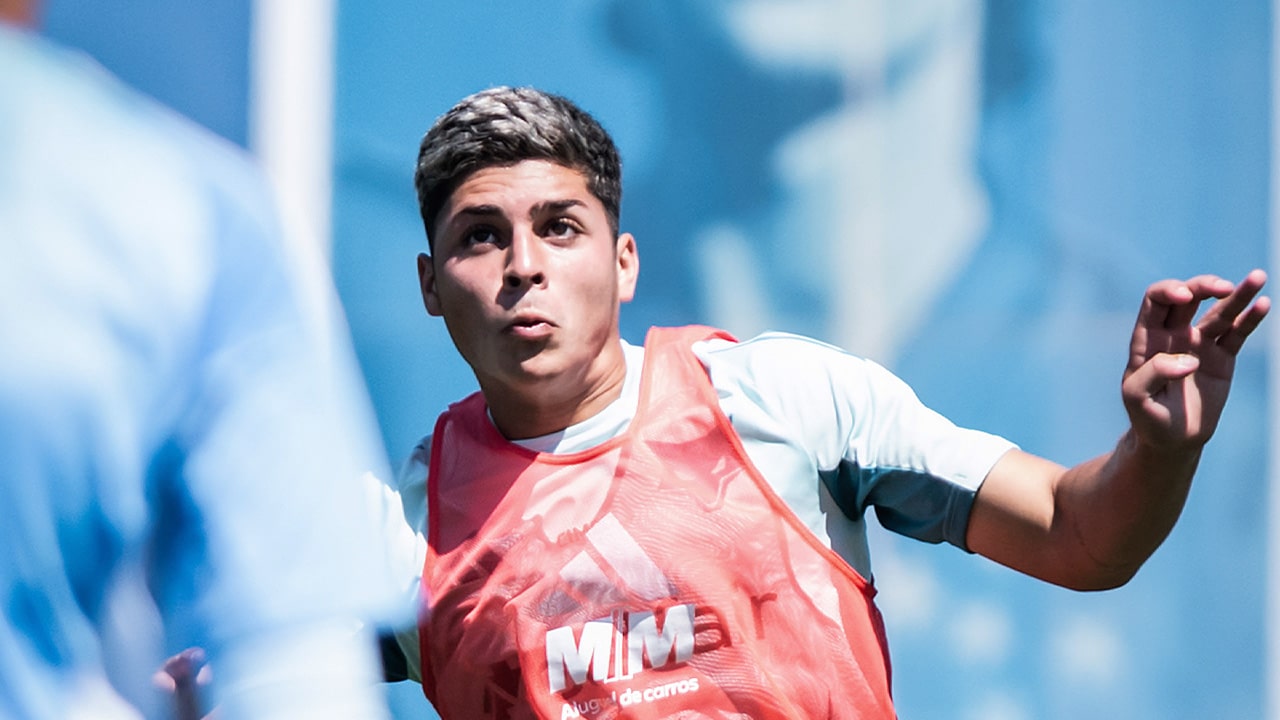 Cauan Baptistella volta a treinar com o profissional do Cruzeiro