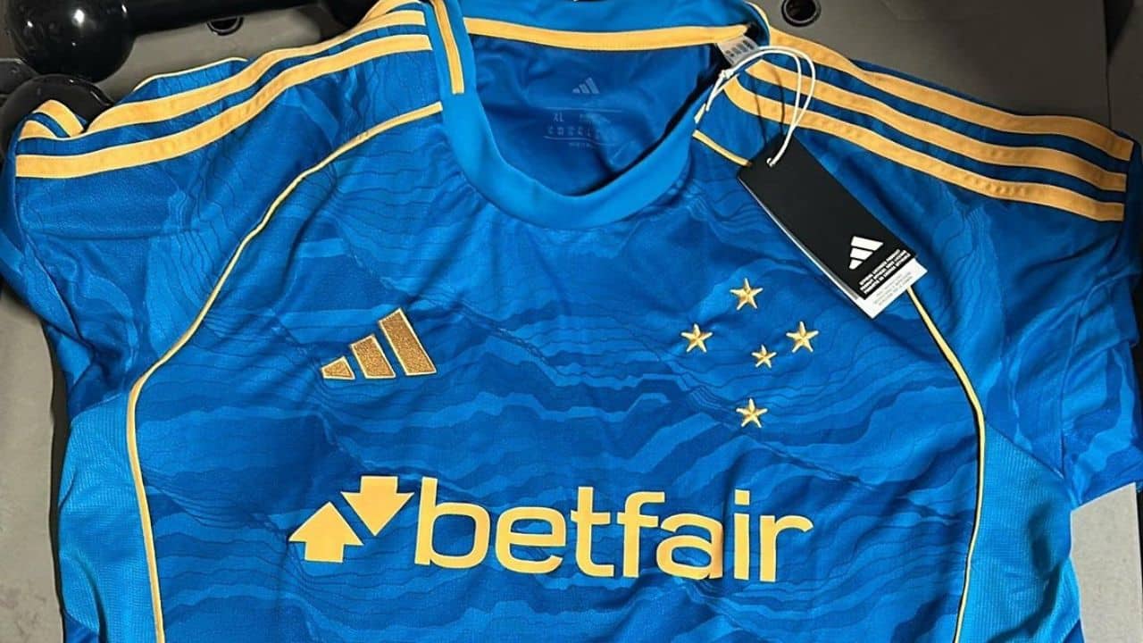 Novo uniforme do Cruzeiro será lançado em 26 de setembro; veja