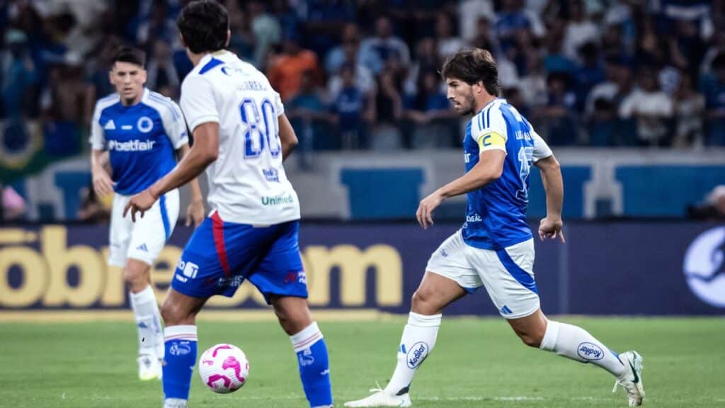 Cruzeiro derruba mais 1 tabu e volta a vencer Fortaleza no Mineirão após muitos anos; confira
