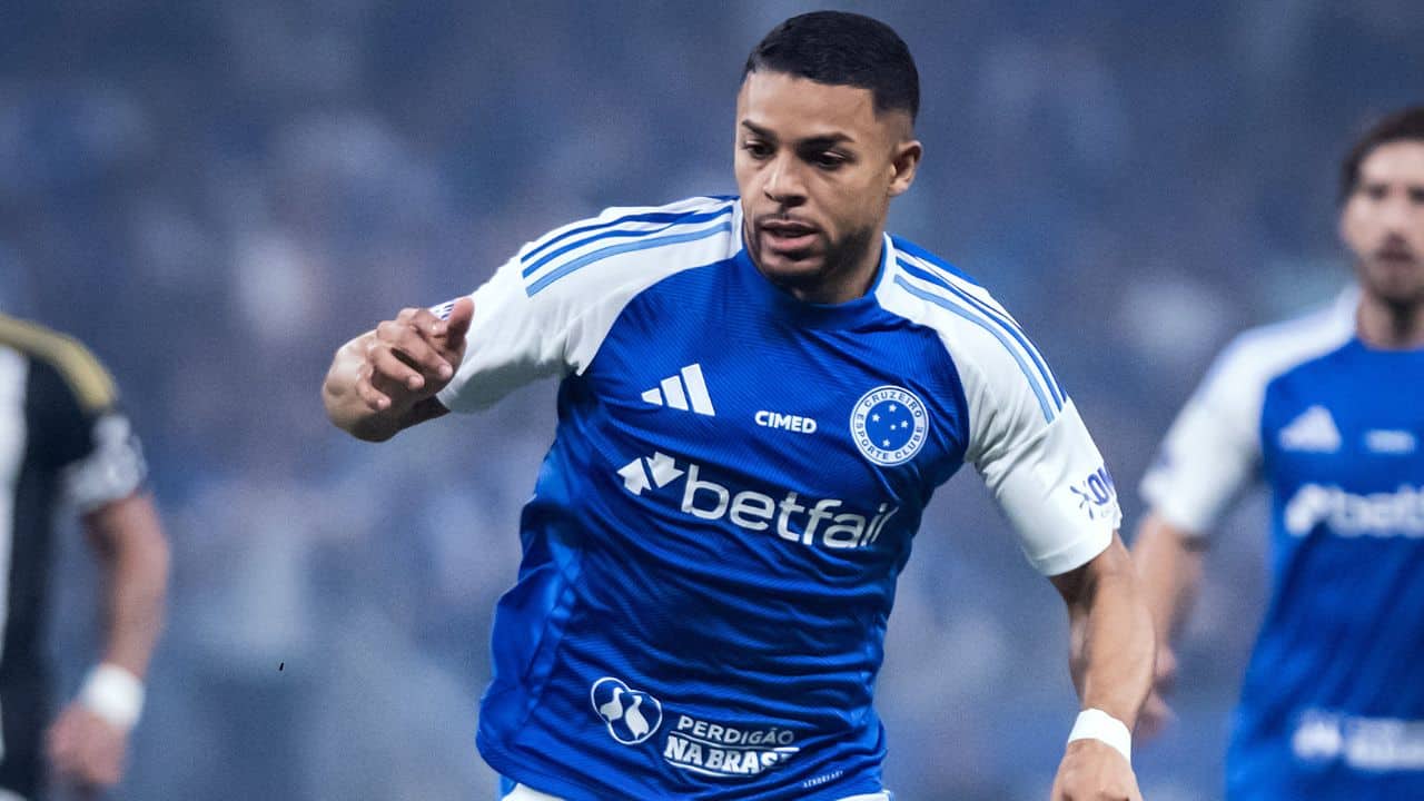 Wanderson e Jonathan Jesus são cortados de Flamengo x Cruzeiro; veja o motivo
