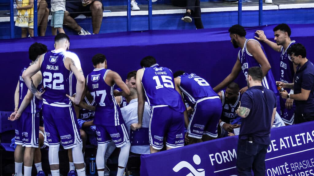 Cruzeiro Basquete enfrenta o Corinthians nesta terça no NBB; onde assistir