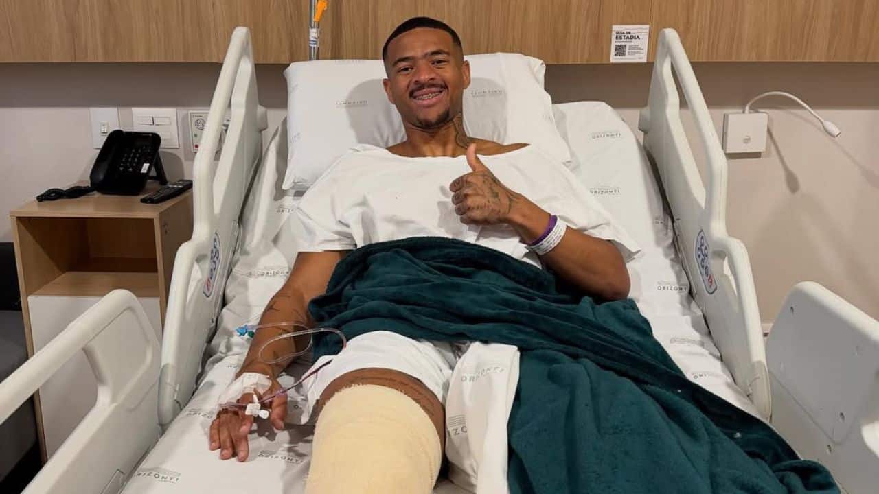 Pedrão passa por cirurgia após ruptura do ligamento do joelho; veja