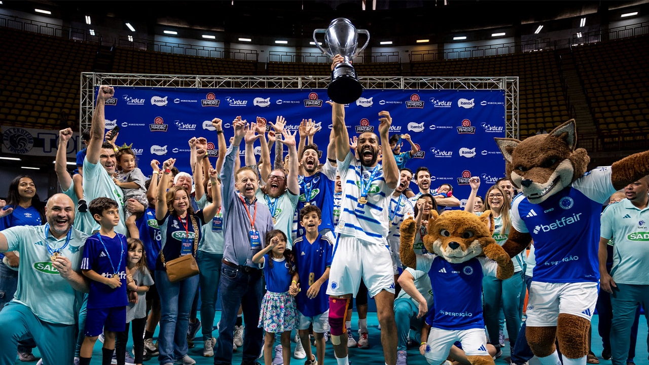 Últimas do Cruzeiro: domingo de títulos no sub-20 e no vôlei