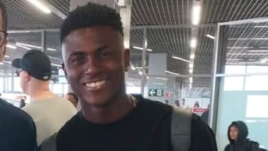 Néiser Villareal chega em Belo Horizonte para iniciar trajetória no Cruzeiro