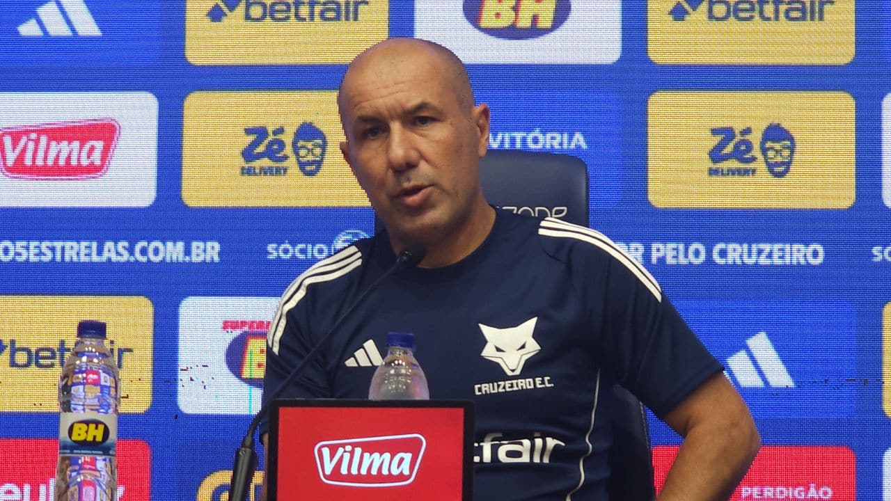 Leonardo Jardim faz balanço da sua passagem pelo Cruzeiro e exalta torcida; confira