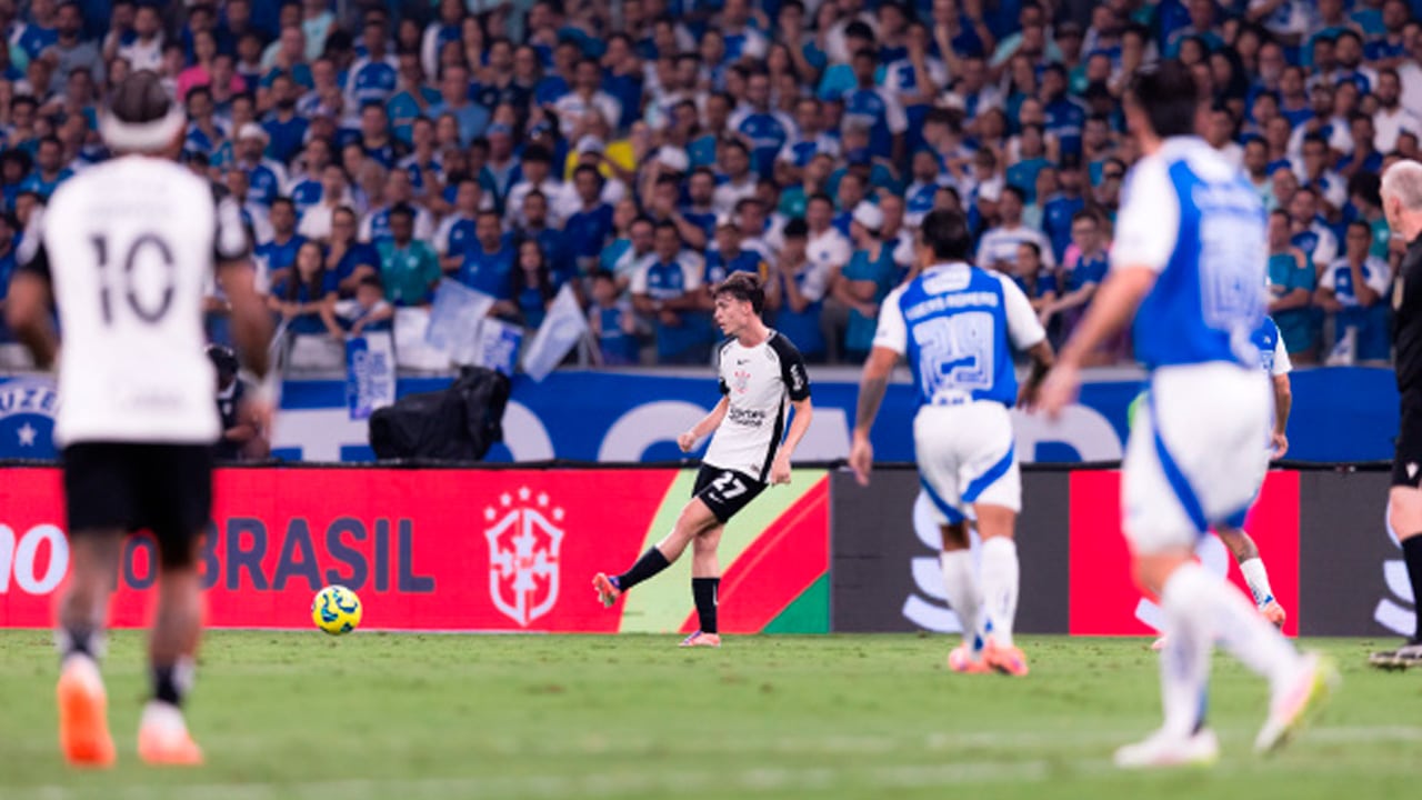 Breno Bidon projeta jogo de volta entre Corinthians e Cruzeiro